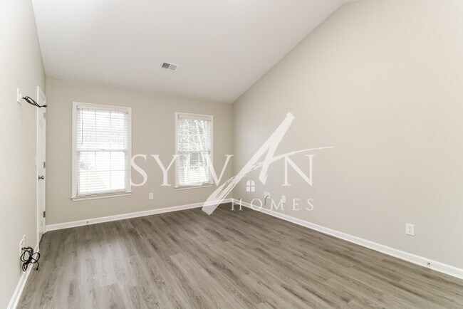 Foto del edificio - It’s time to start living the Real Life!