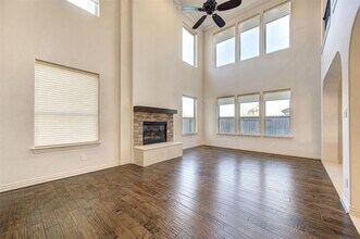 Building Photo - 2422 Camden Creek Ln
