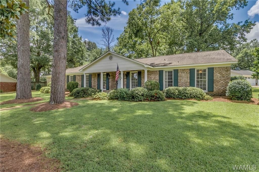 Foto principal - 401 Riverdale Dr