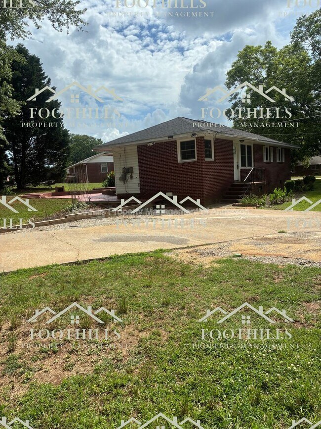 Foto del edificio - 1109 Centerville Rd