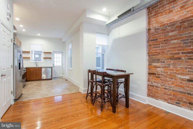 Foto del edificio - 530 Queen St