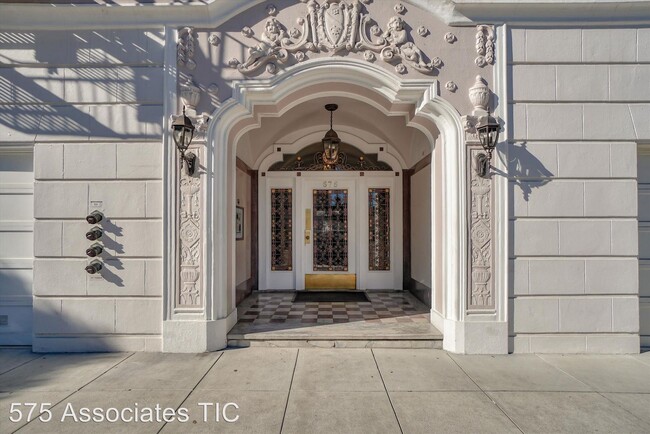 Foto del edificio - 575 Pierce St