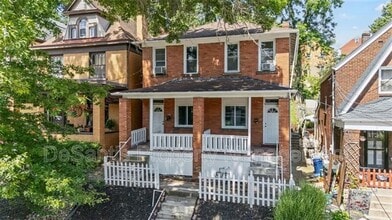 Building Photo - 2450 Starkamp St