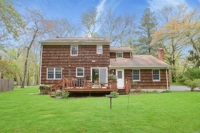 Foto del edificio - 4 Rustic Rd