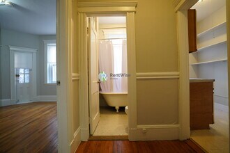 Building Photo - 11 Royce Rd