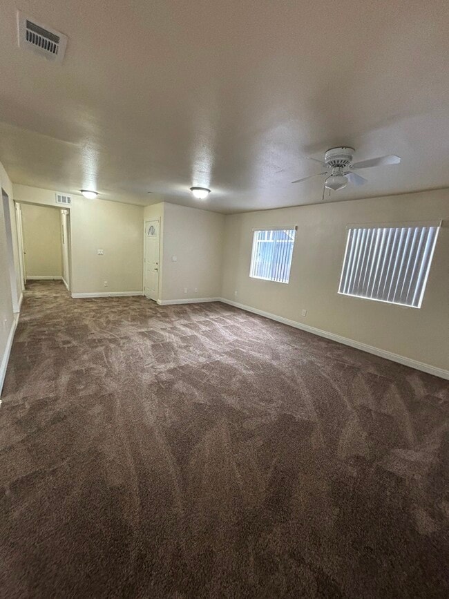 Foto del edificio - 755 E 76th St