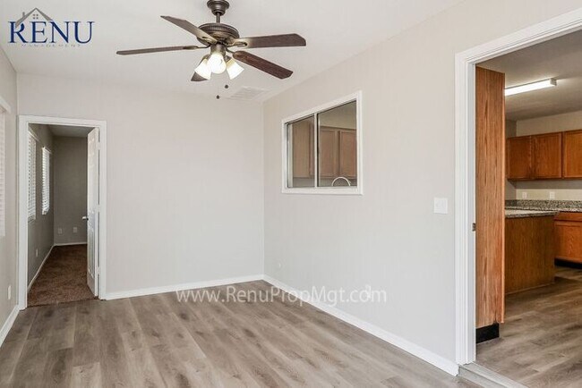 Foto del edificio - Fall Special: 1/2 off your first month! Av...