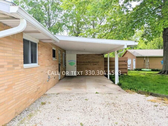 Building Photo - 3302 Highland Park