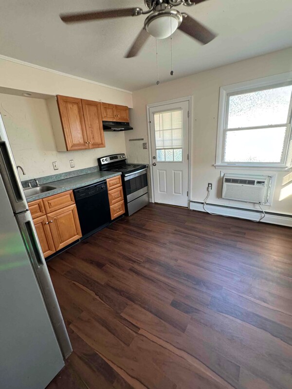 Building Photo - 4326 Finlaw Ave