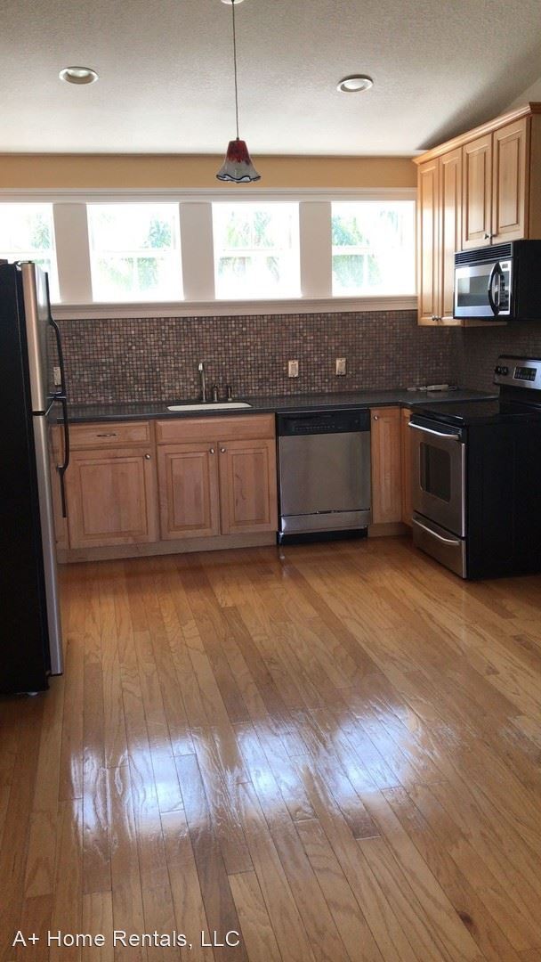 Foto del edificio - 2 br, 2.5 bath House - 1011 Nash Drive