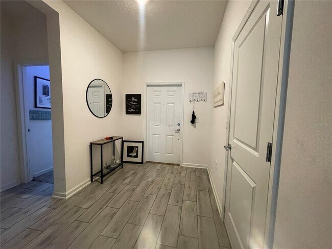 Building Photo - 33611 Sky Blossom Cir