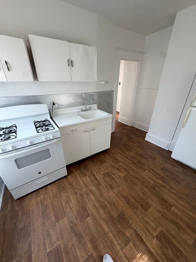 Foto del edificio - 1441 W Wood St