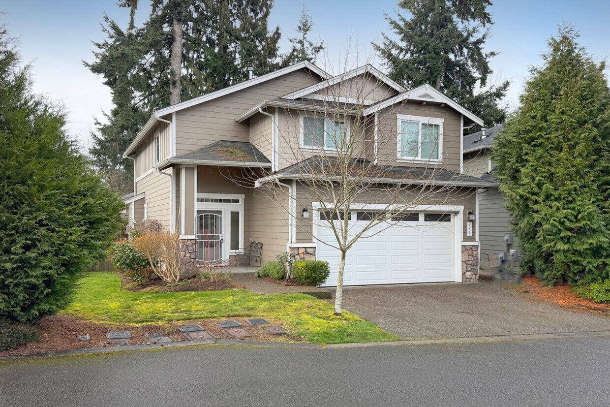 4Bd/2.5Ba Lynnwood House - 4Bd/2.5Ba Lynnwood House