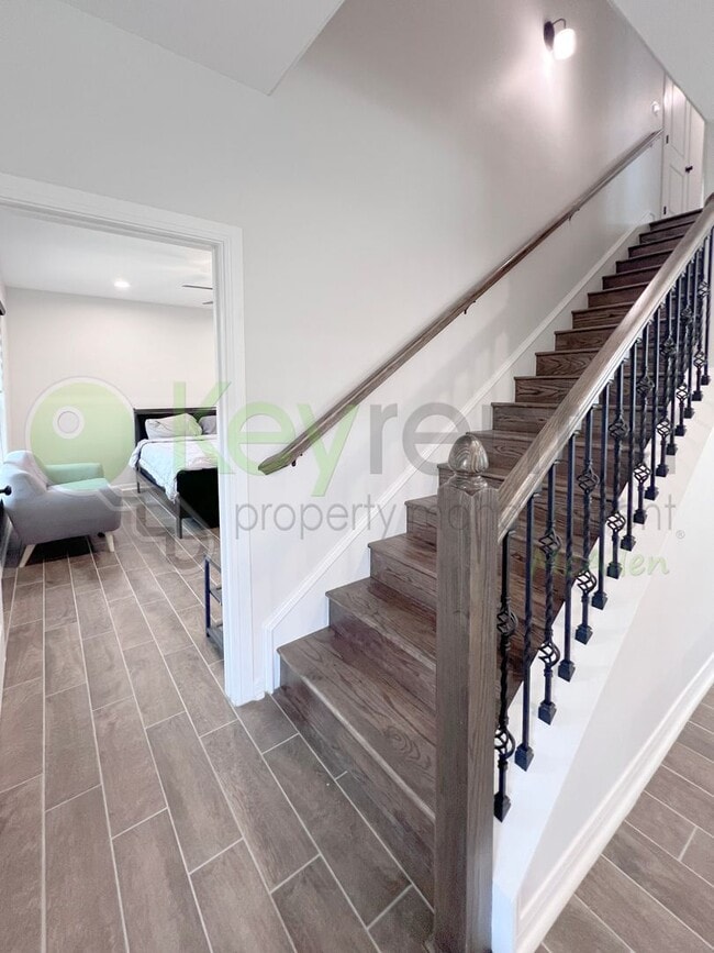 Building Photo - 2603 N Rocky Rose Ave