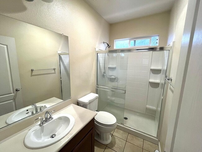 Building Photo - 1335 Hadley Dr