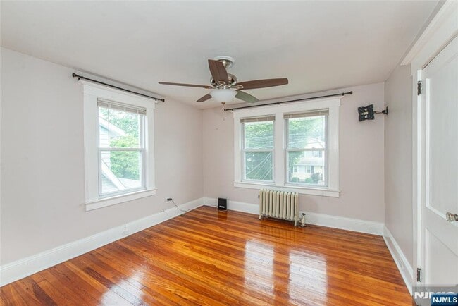 Building Photo - 156 Cedar Ave