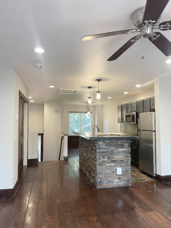 Foto del edificio - 8 Spyglass Ln