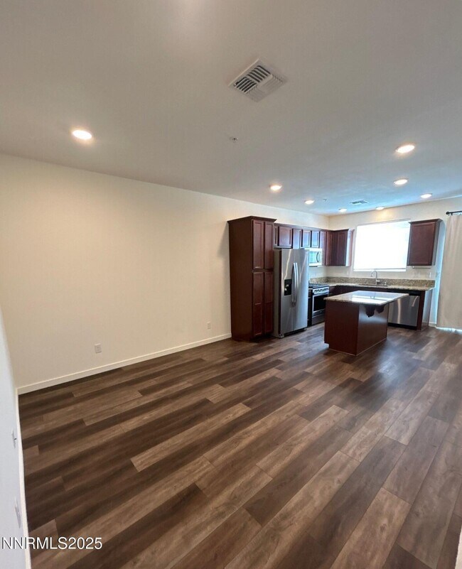 Foto del edificio - 5070 Ciarra Kennedy Lane