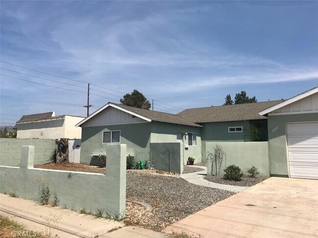 Foto del edificio - 312 S Puente St