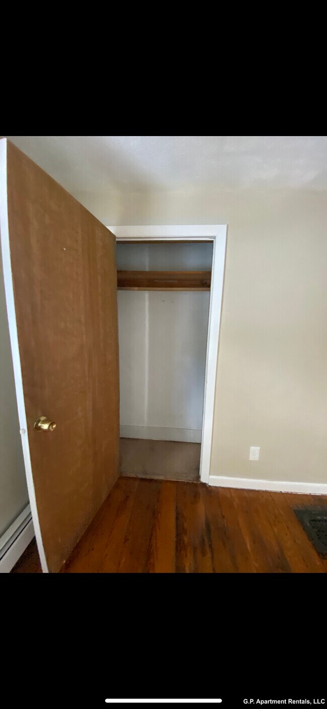 Building Photo - 195 Main St