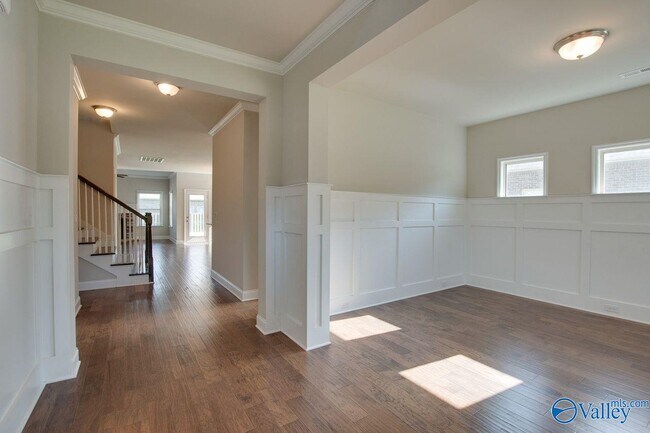 Building Photo - 2964 Magnolia Park Drive Southeast