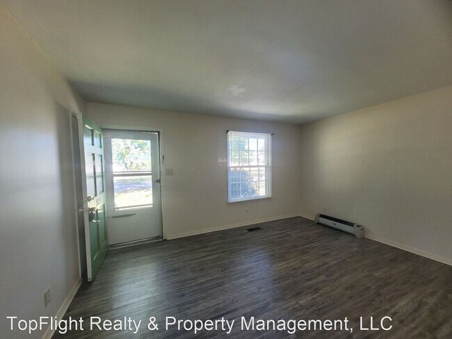 Building Photo - 3 br, 1 bath House - 923 Rose Drive
