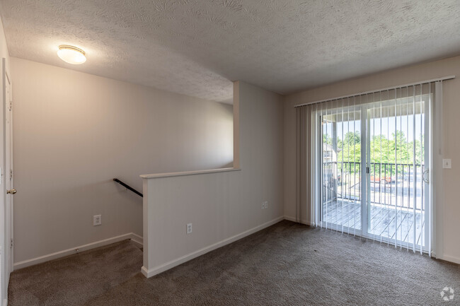 1 Br, 1 Ba - 811 SF - 2nd Floor - Golf Pointe