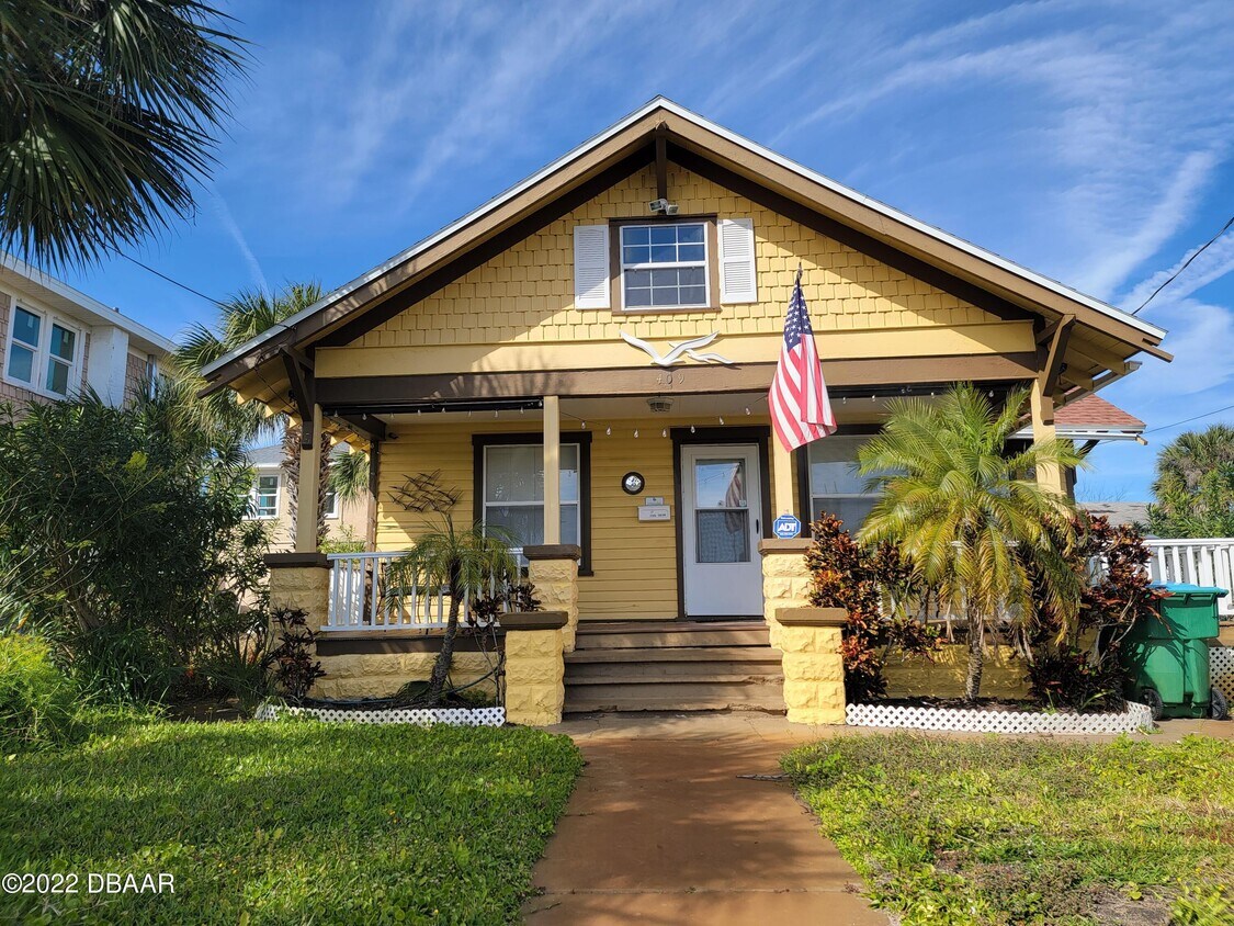 409 Earl St, Daytona Beach, FL 32118 House Rental in Daytona Beach