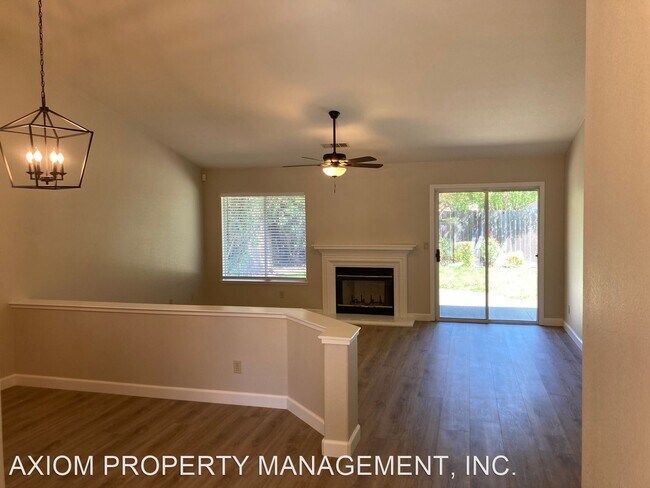 Foto del edificio - 3 br, 2 bath House - 1518 Steinbeck Dr
