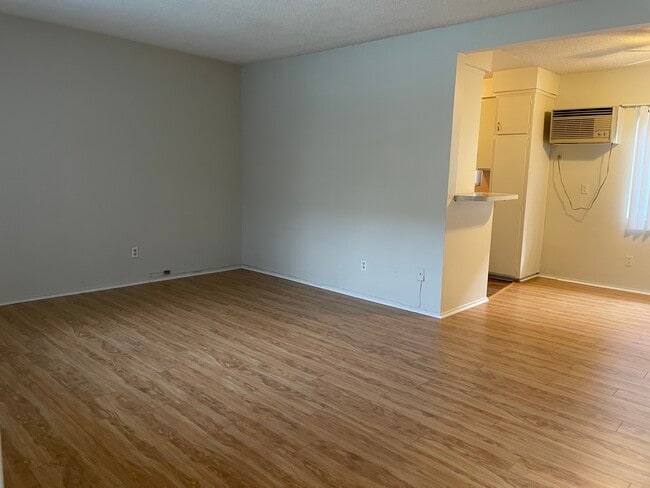 Building Photo - 4300 Colfax Ave