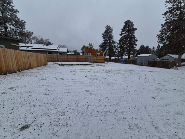 Foto del edificio - 3BR/1BA - Fenced - RV Parking - Solar