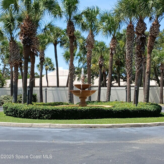 Foto del edificio - 7128 Marbella Ct