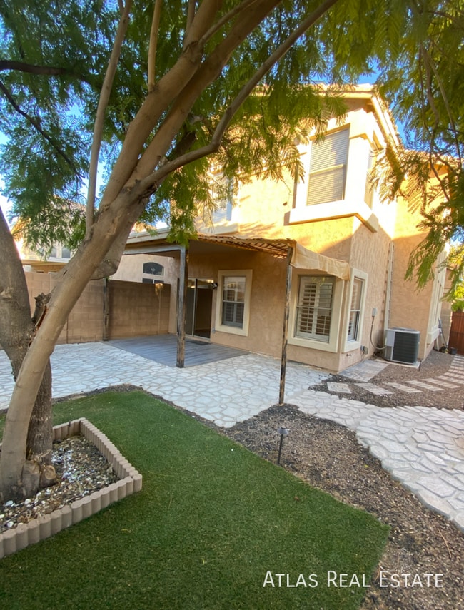 Foto del edificio - 2040 N 106th Ave