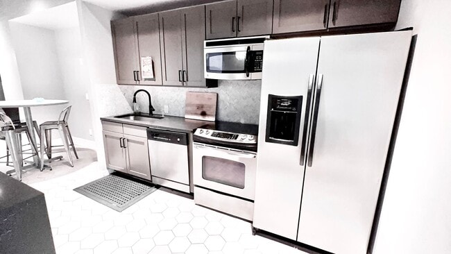 Interior Photo - Regency Best Living