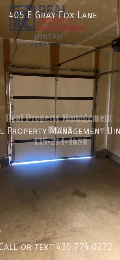 Photo - 405 E Gray Fox Dr House