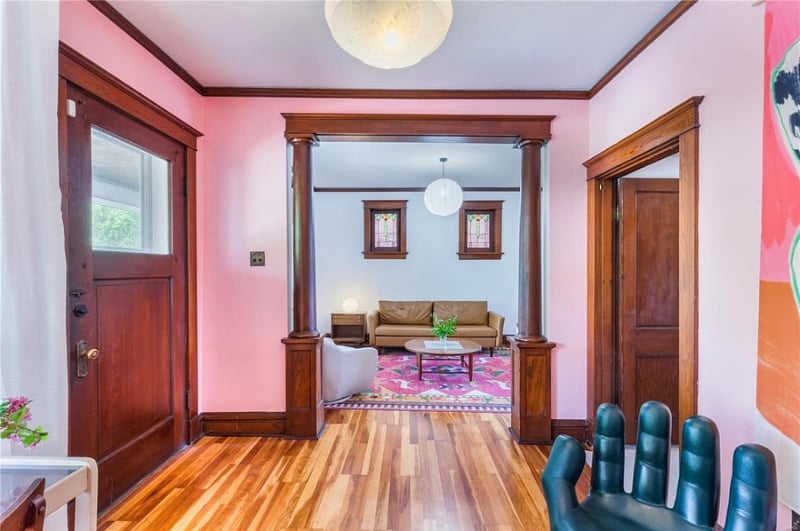 Primary Photo - 4984 Neosho St