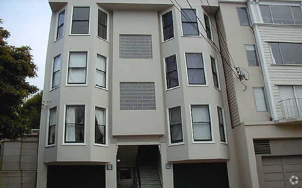 Building Photo - 1835-1839 Green St