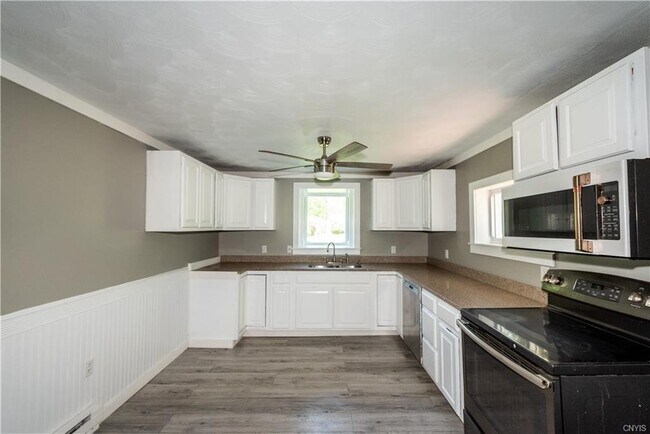 Foto del edificio - Van Buren RD, Single Family Home