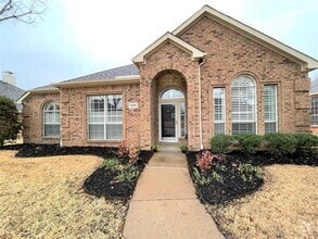 Building Photo - 1420 Mayflower Ln