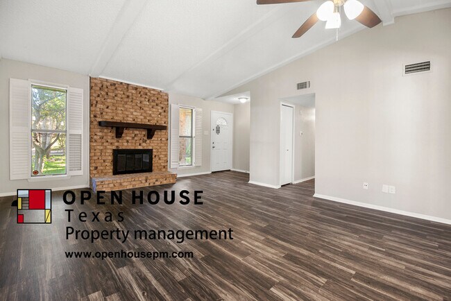 Building Photo - 9009 Bryson Dr, Dallas