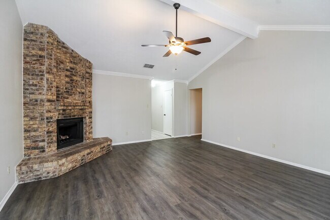 Foto del edificio - 2310 Overbrook Dr