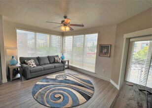 Building Photo - 460 E 400 S