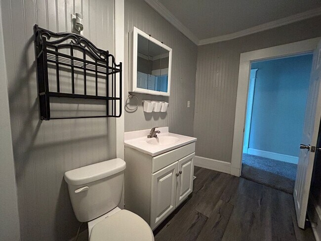 Foto del edificio - 3 bedroom 1 bath house in Davenport