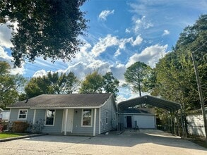 Building Photo - 3331 Longhorn Dr