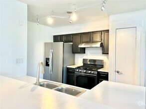 Building Photo - 5726 Shreveport Dr