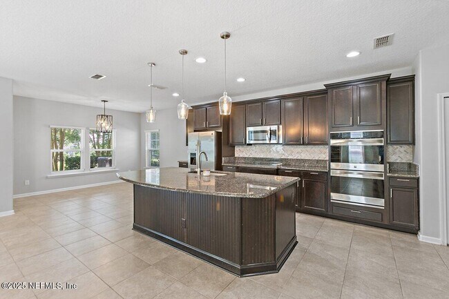 Building Photo - 276 Sanctuary Dr