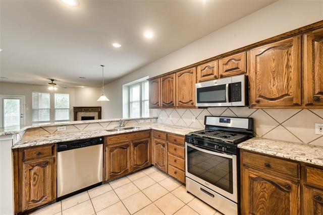 Building Photo - 8636 Lariat Cir