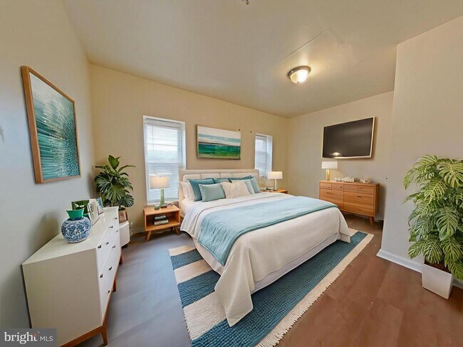 Building Photo - 1422 Willington St