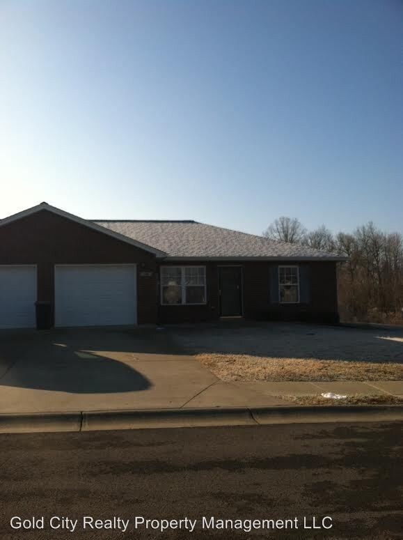 2 br, 1.5 bath House 148 Croghan Way House Rental in Vine Grove, KY