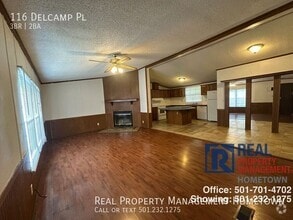 Building Photo - 116 Delcamp Pl